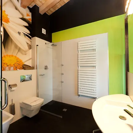 Ellauri - Adults Only 2* 제아누리