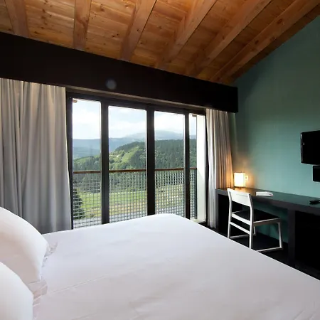 Ellauri - Adults Only 2* Zeanuri