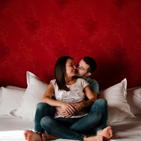 Ellauri - Adults Only Zeanuri